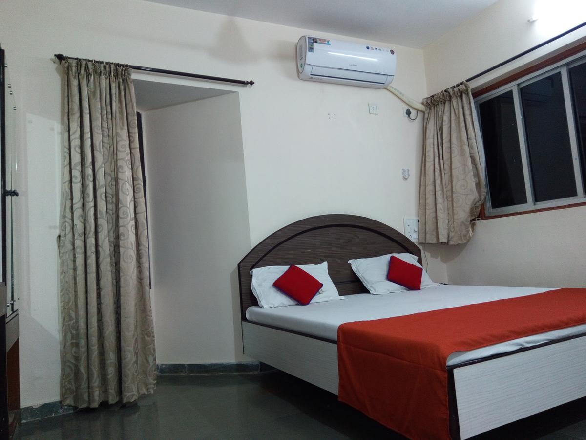 Hotel Guruji Alībāg Zewnętrze zdjęcie